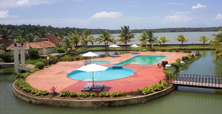 Aquasserenne Kollam Exteriör bild